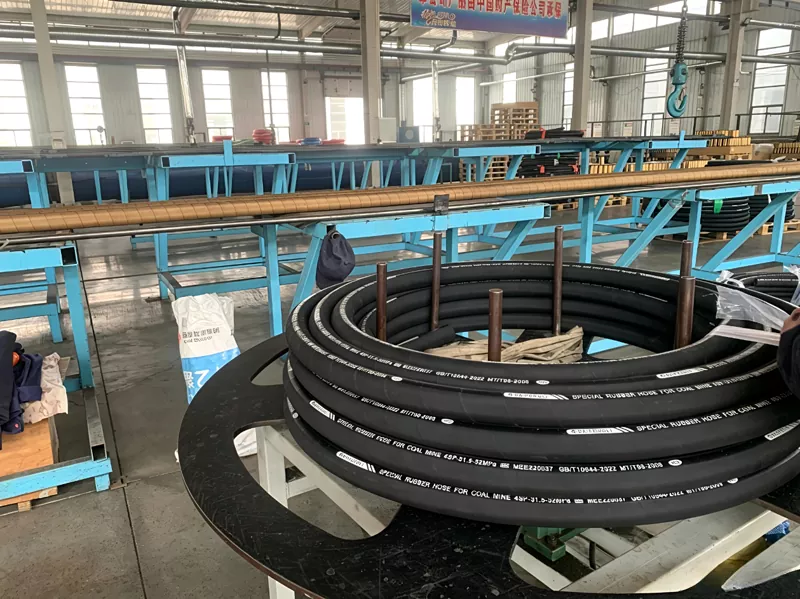 Hvordan fungerer slidbestandige sandblæsningsslanger? Ekspertindsigt fra Hengshui Zhehan Rubber & Plastic Products Co., Ltd.